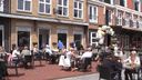 Vol terras bij restaurant Parwaan in Hoogerheide