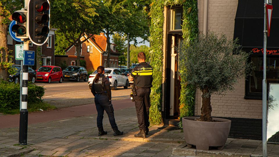 Grote controle bij horecazaak in Bergse Mimosastraat