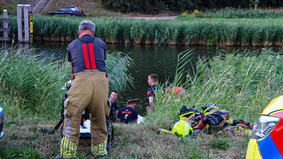 Visser ernstig gewond na ongelukkige duik in Kruisland