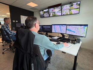 Met ruim 160 camera's en sensoren wordt het haven- en industriegebied van Moerdijk in de gaten gehouden.