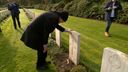 Bill Harvey (79) bezoekt zijn vaders graf zo lang het kan: &#8216;Het verhaal móet doorverteld worden&#8217;