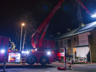 Brandweer rukt uit voor schoorsteenbrand aan het Hazenbos