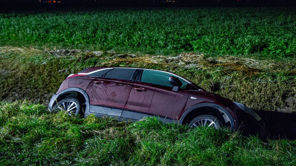 Auto sloot Heense Molenweg De Heen