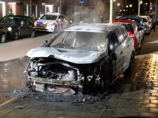 Autobrand Esdoornstraat Bergen op Zoom