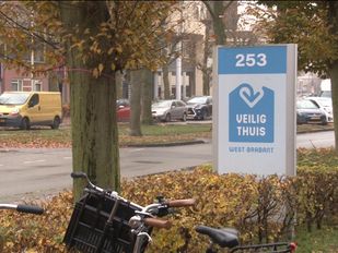 Veilig Thuis vraagt weer om financiële hulp, gemeenten willen inzicht in organisatie