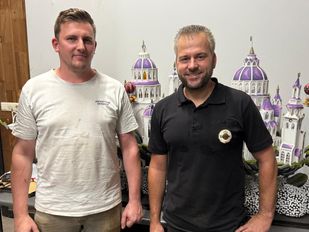 Ontwerpers Kjeld van Kuijck (35) en Jeroen Boot (43) Buurtschap Stuivezand.