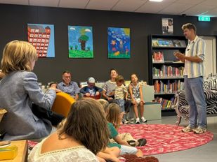 Aftrap kinderboekenweek in Bibliotheek Rijsbergen: &#8216;Meer lezen begint bij de volwassenen&#8217;