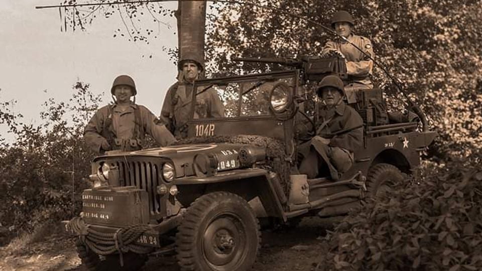 De bevrijders van 104de divisie (Timberwolves) in een Willys jeep. Foto Militair Historisch museum Achtmaal.