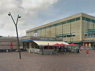 Het Roselaarplein in Roosendaal