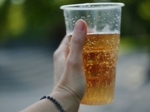 plastic bekers Bergen op Zoom