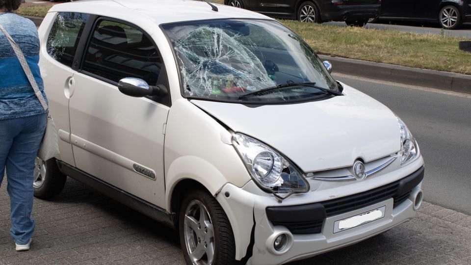 ongeluk bergen op zoom 112 politie ambulance rooseveltlaan auto