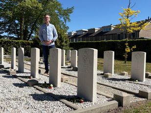 Hans onderhoudt vergeten oorlogsgraven: &#8216;We mogen ze niet vergeten&#8217;