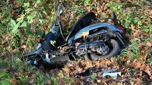 Scooter in Sloot Sprundelsebaan Etten-Leur