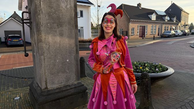 Manon van Meer - Beter bekend als Nar Nonnie Carnaval Hoeven