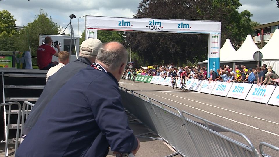 Roosendaal en Bergen op Zoom decor van derde etappe ZLM Tour 2026
