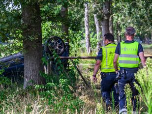Man en hond overleden na ernstige crash op A58