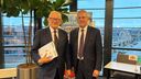 Burgemeester Steenbergen in gesprek met Pieter van Vollenhoven over herinvoering wijkpolitie