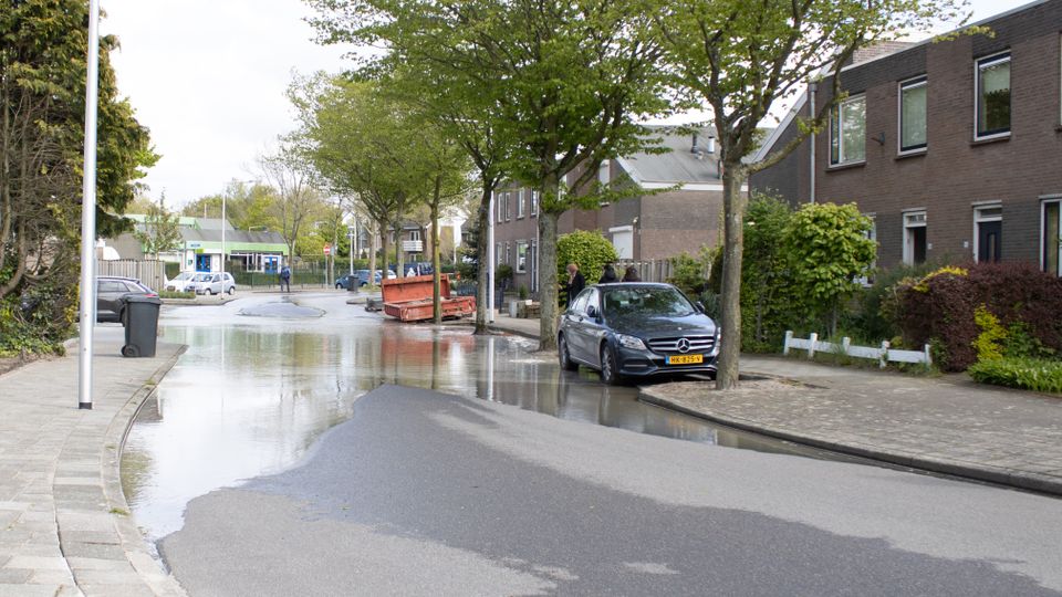 waterleiding gesprongen Bergen op Zoom Florastraat
