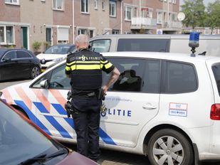 Politie haalt verwaarloosde dieren uit woning in Bergen op Zoom