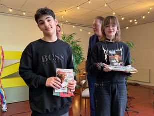 Esmee van Zundert is de winnaar van de voorleeswedstrijd in Zundert.