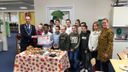 Kinderen basisschool Op Dreef ontbijten met burgemeester Adriaansen