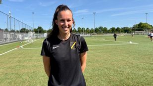 Fleur Mol (22) stopt na zeven jaar met voetballen.