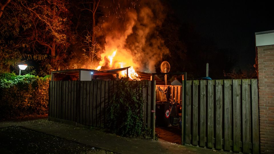 brand schuur Monseigneur Hopmansstraat roosendaal