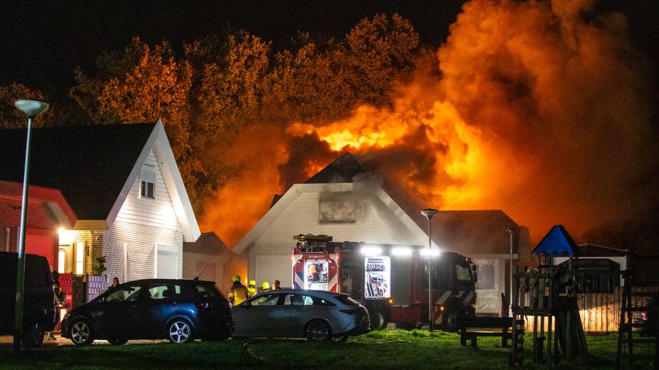 brand wouw nieuws roosendaal 112 brabant brandweer politie vuur