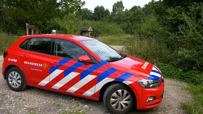 Parkeer je auto altijd een stuk van de berm af.