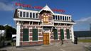 Dit bekende pand langs het spoor mag weer gezien worden