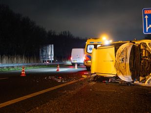 Dubbele crash zorgt voor opstoppingen op de A58 bij Sint Willebrord