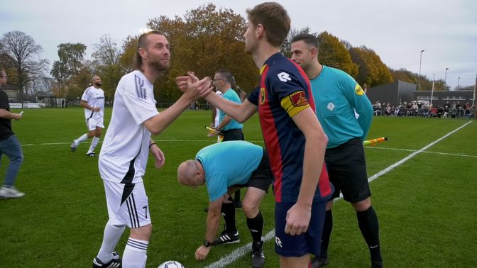 Oud-profvoetballer Nathan Rutjes was de aanvoerder namens het RTL Sterrenteam.