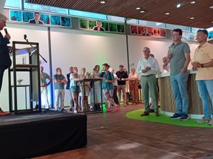 Lovende woorden, metaforen en anekdotes bij afscheid van vier Roosendaalse wethouders