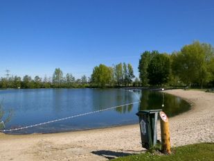 De Westpolderplas (recreatieplas) in Etten-Leur.