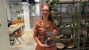 Roosendaalse Manuela schreef een boek over haar vaders bakkersrecepten