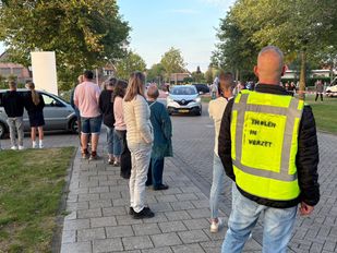 Gemeenteraad Tholen debatteert over noodopvang, demonstratie buiten stilgelegd
