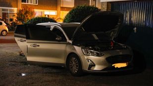 Brand auto brandweer Holleweg Bergen op Zoom 112