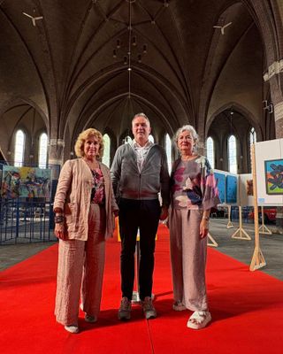 Na elf jaar dicht te zijn geweest is de kerk in Standdaarbuiten (tijdelijk) open