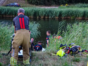 Visser ernstig gewond na ongelukkige duik in Kruisland
