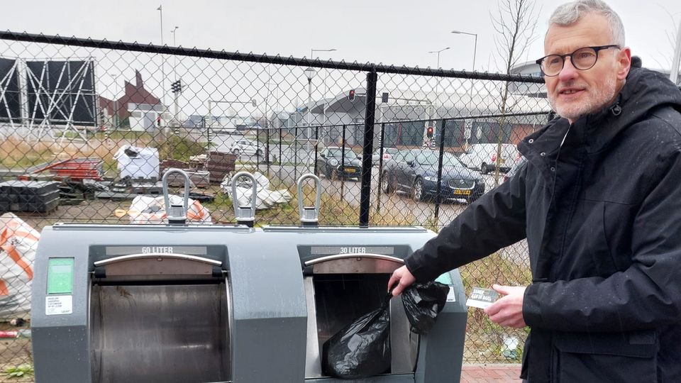 wethouder verroen afvalcontainer bergen op zoom