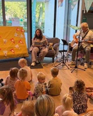 Nieuwe minibiebs brengen boeken naar de allerkleinsten in Etten-Leur