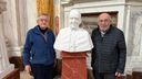 Paus Franciscus is vanaf nu te bewonderen in de Basiliek in Oudenbosch.