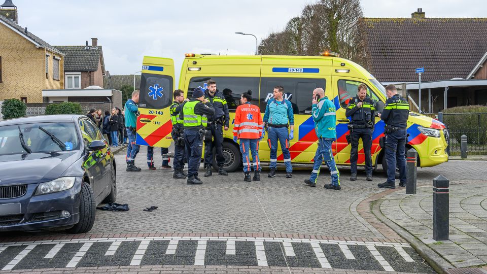 ongeluk fietser auto Sint Willebrord Rozenstraat Vijverstraat