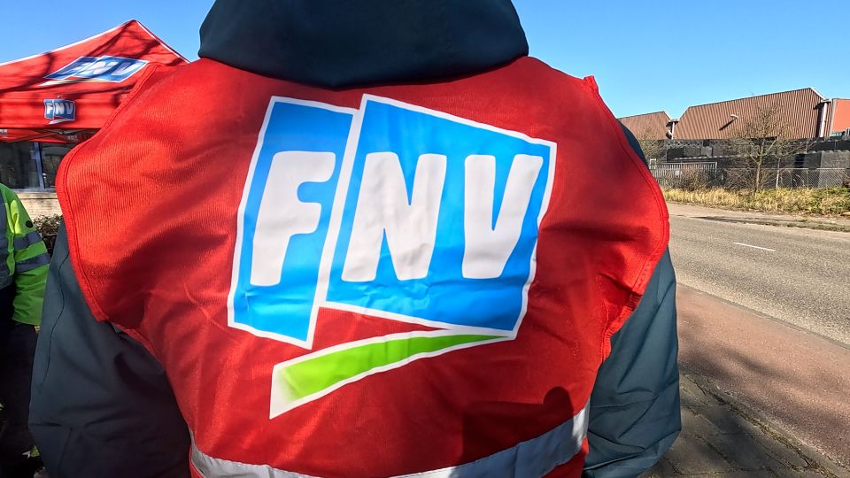 Staking streekvervoer gaat donderdag niet door: gesprekken over cao terug naar onderhandelingstafel