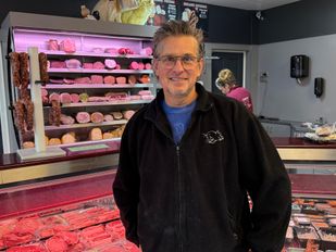 Slager Maurice Heeren uit Sint Willebrord stopt noodgedwongen met zijn zaak.