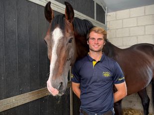 Bas Moerings samen met zijn paard Ipsthar 