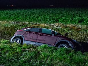 Auto sloot Heense Molenweg De Heen