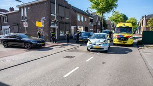 Twee personen gewond bij botsing in Roosendaal