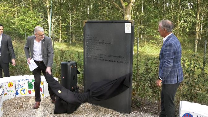 Onthulling monument verzetsstrijders