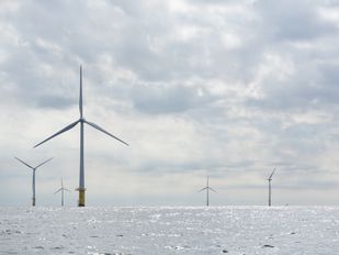 Nog veel vragen bij gemeente over plannen aanlanding wind op zee